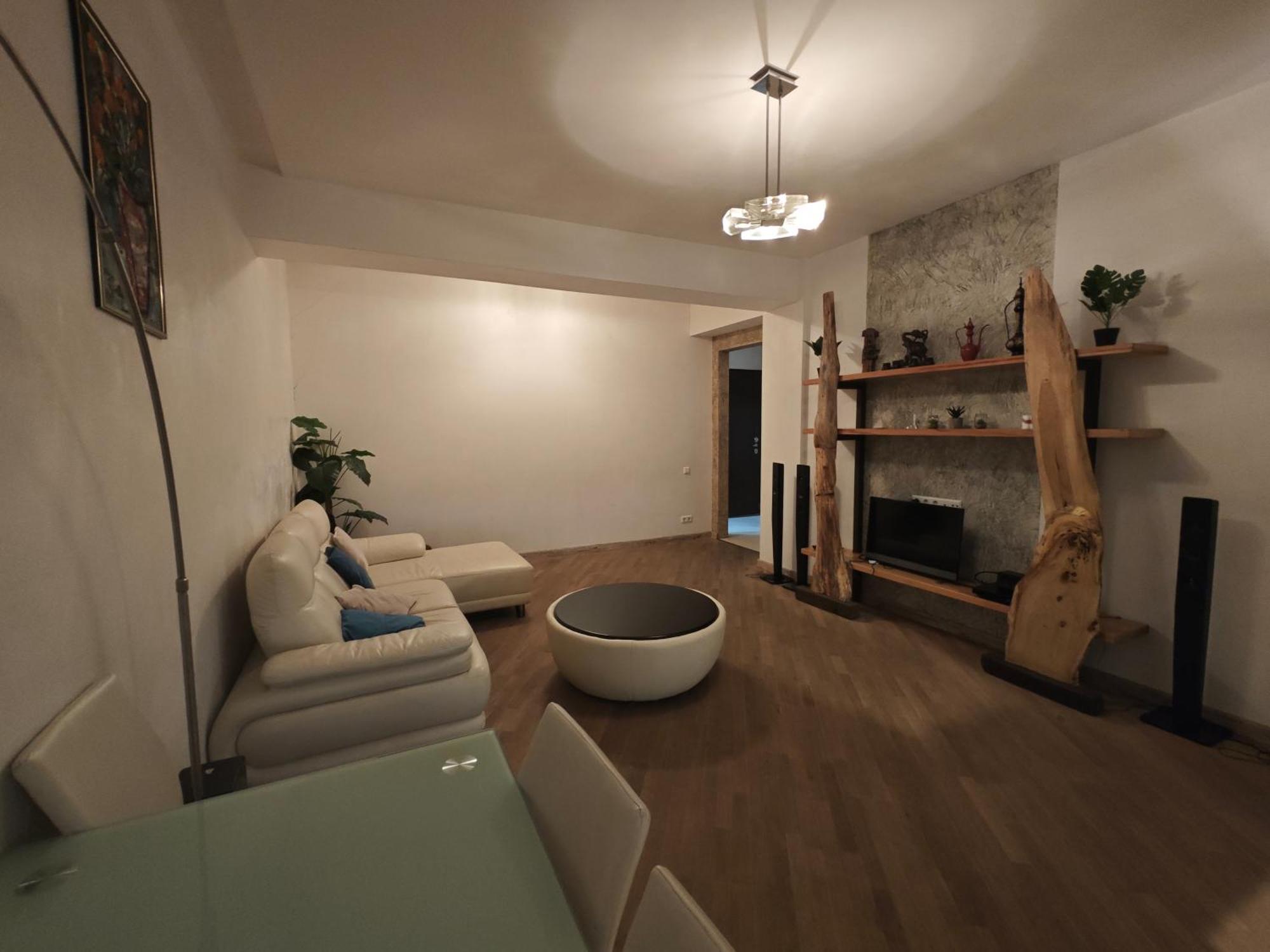 Luxury Apartment III ティビリシ エクステリア 写真