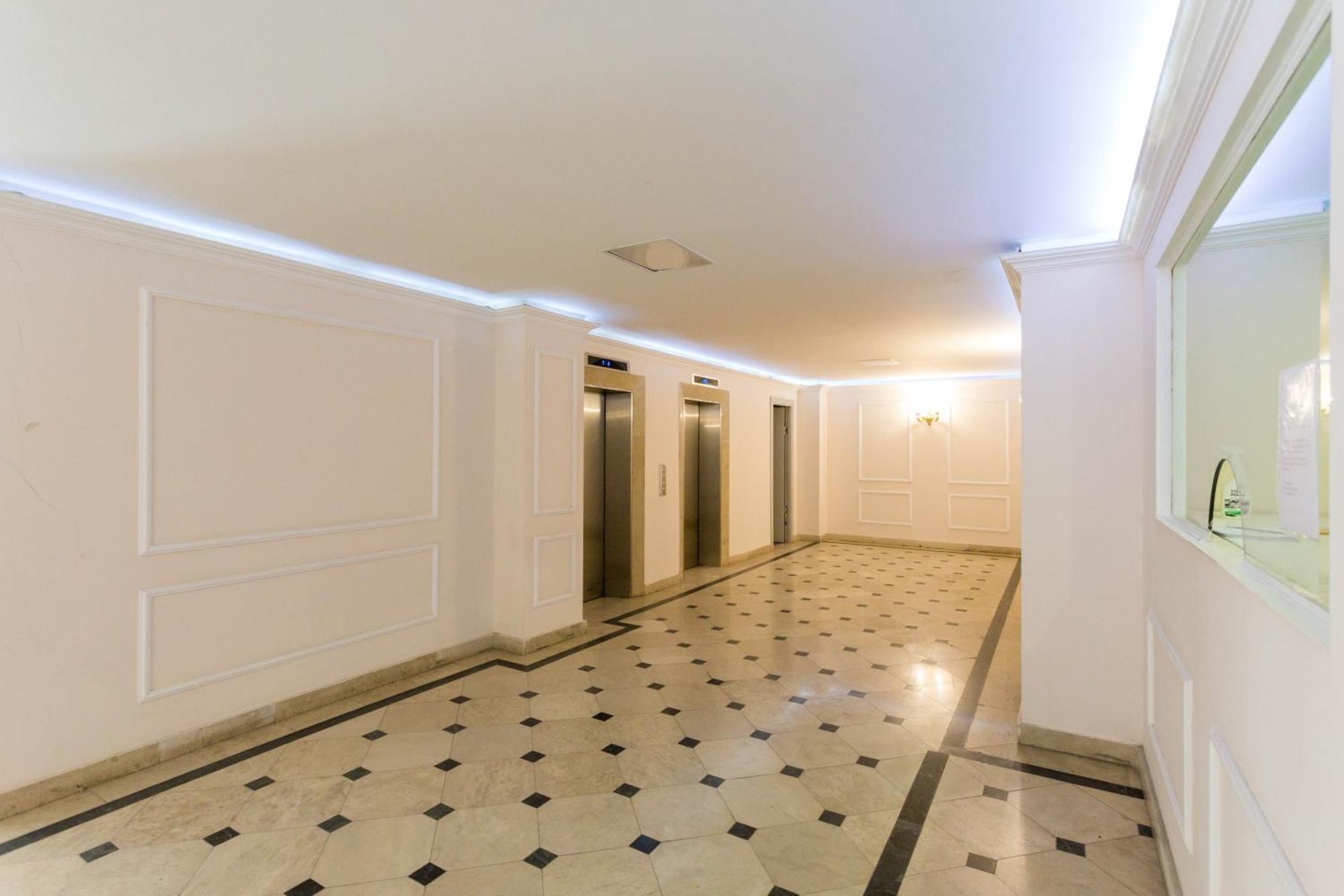 Luxury Apartment III ティビリシ エクステリア 写真
